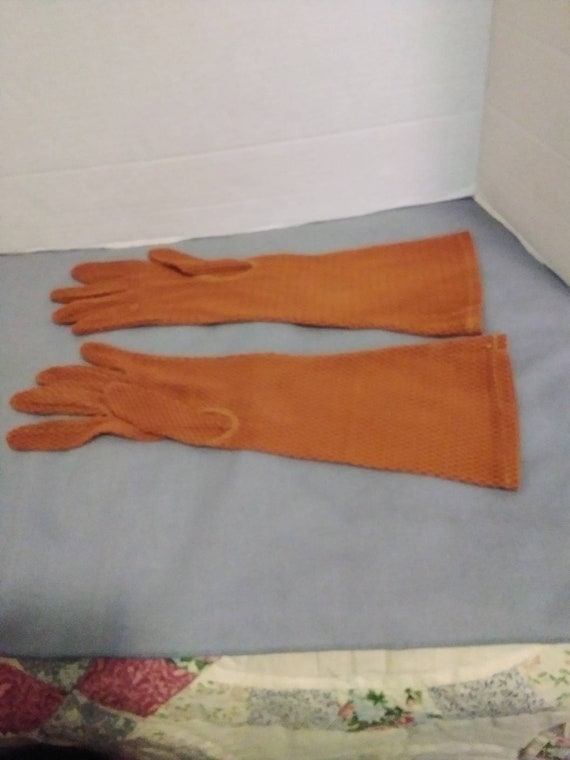 Ladies vintage evening gloves - image 2