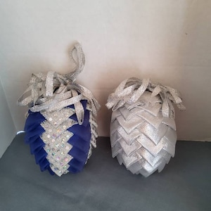 Vintage Christmas Ribbon Ornaments