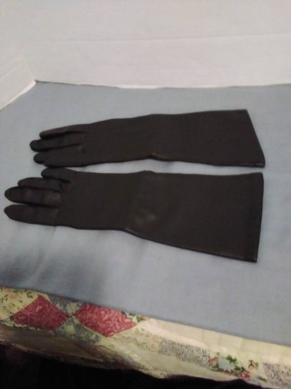 Vintage ladies vinyl gloves - image 2