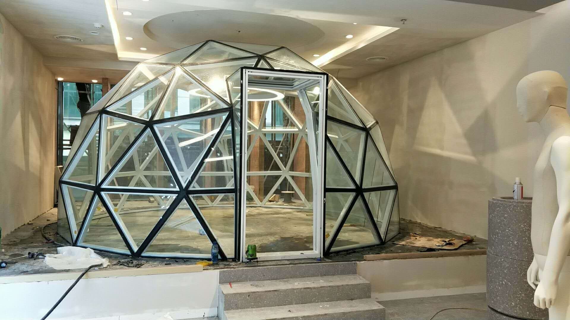 Cupola geodetica in vetro di 33 piedi di diametro di DomeSpaces GD3310