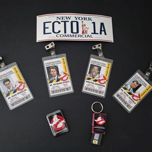 Ghostbusters badges and keychain, Memorabilia