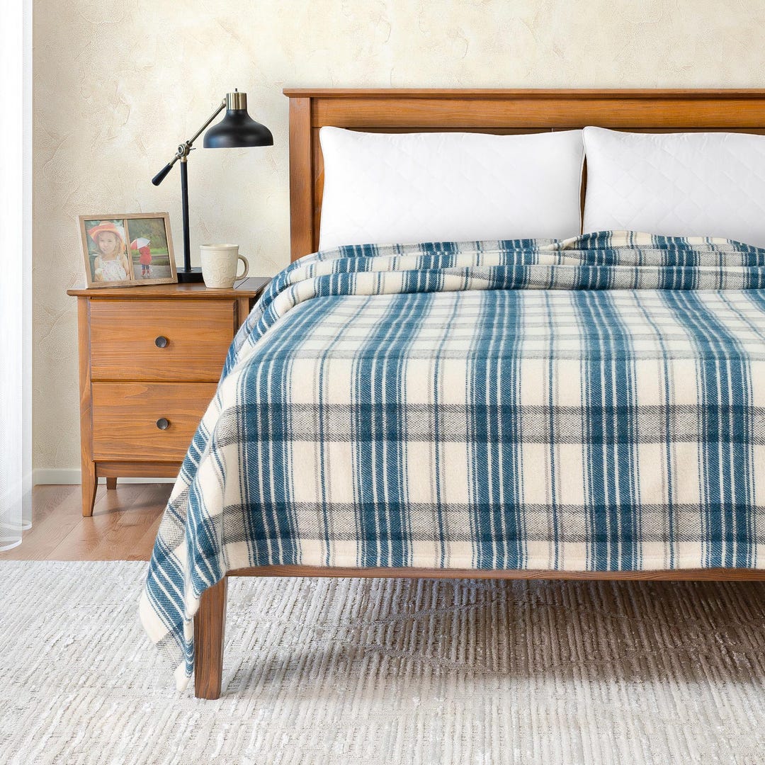 Poyet Motte Tahoe Plaid 450GSM Heavyweight Wool Blend Blanket, Twin