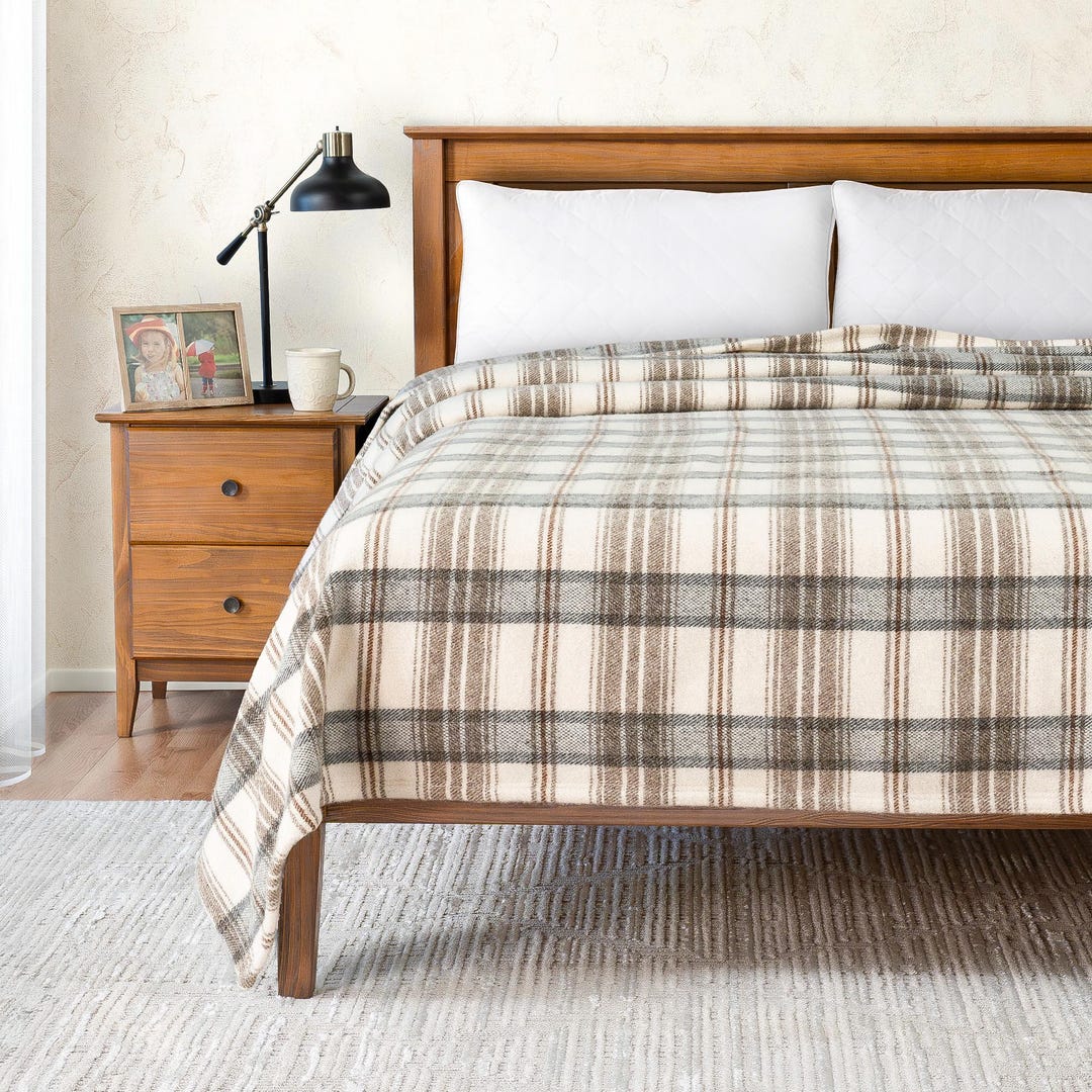 Poyet Motte Tahoe Plaid 450GSM Heavyweight Wool Blend Blanket, Full