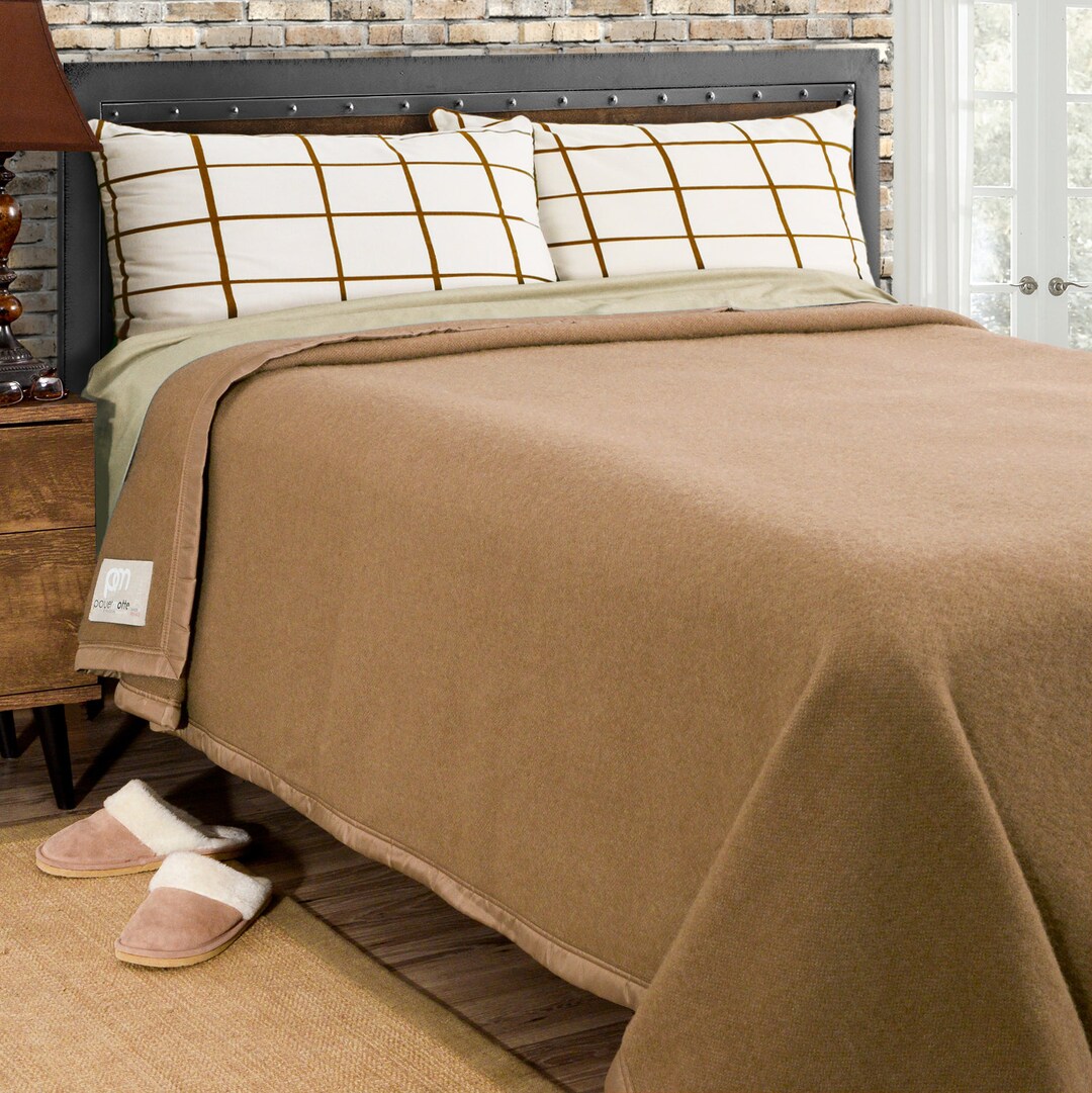 Poyet Motte Rivoli Oversized 400GSM Medium Weight 100 Wool Blanket
