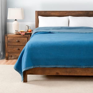 Poyet Motte Aubisque Oversized 500GSM Heavyweight 100% Wool Blanket, Full/Queen Size, Blue/Light Blue