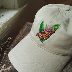 Organic cotton sun hat with visor - Cellophane Bee, Monarch Butterfly and Flowers
