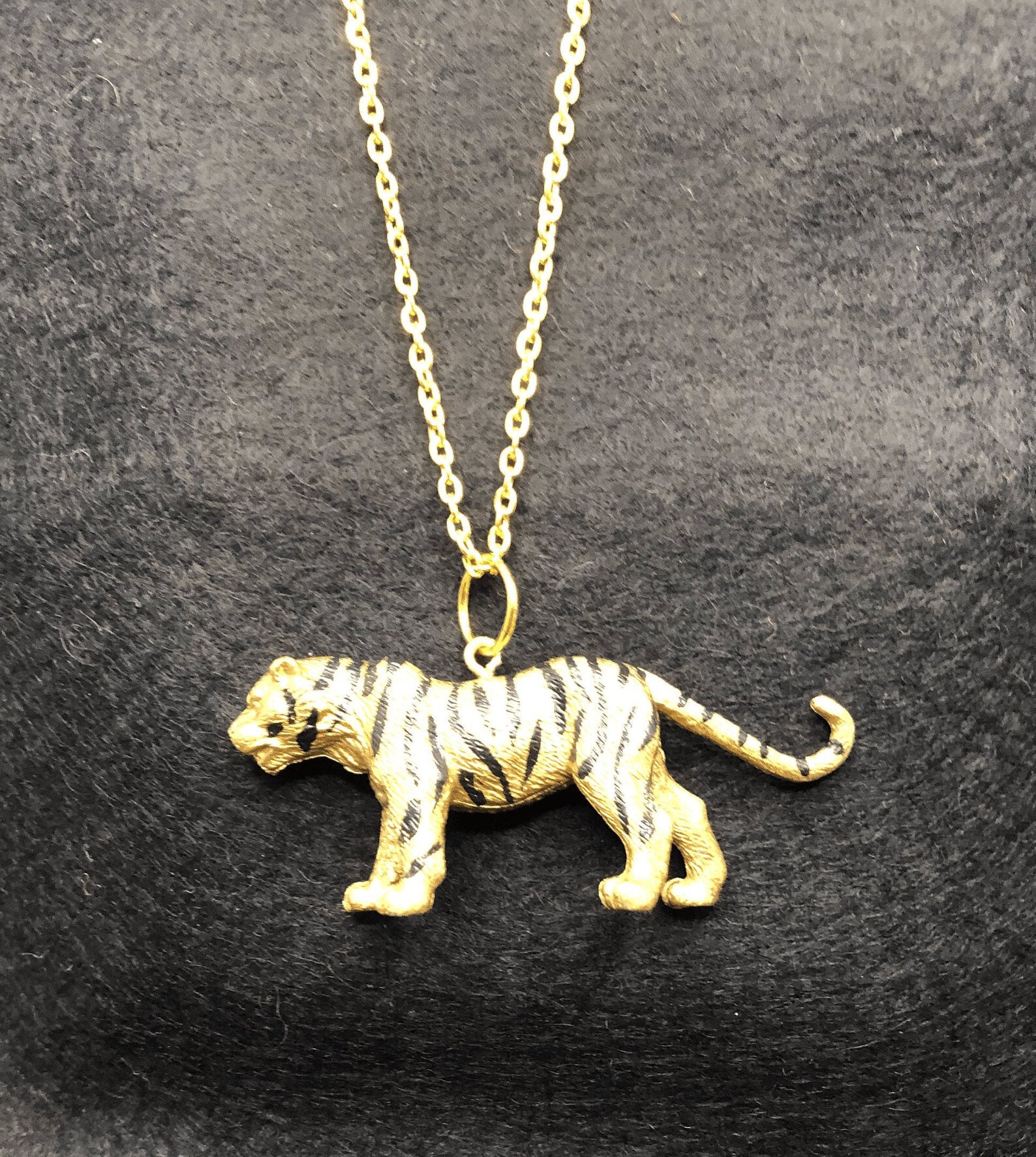 Animal necklace charms Clearance