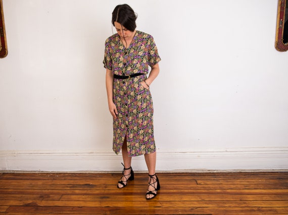button front floral dress with pockets - image 2