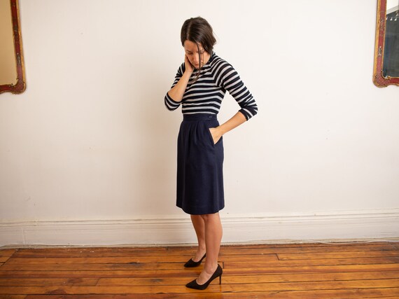 navy wool classic slim A-line skirt