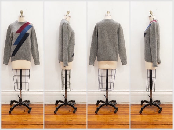 grey wool sweater with geometric - image 10