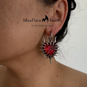 Boucles d&#39;oreilles en argent Boucles d&#39;oreilles coeur rouge Boucles d&#39;oreilles à pointes Boucles d&#39;oreilles punk Boucles d&#39;oreilles gothiques en argent Boucles d&#39;oreilles en acier inoxydable Boucles d&#39;oreilles avant-gardistes