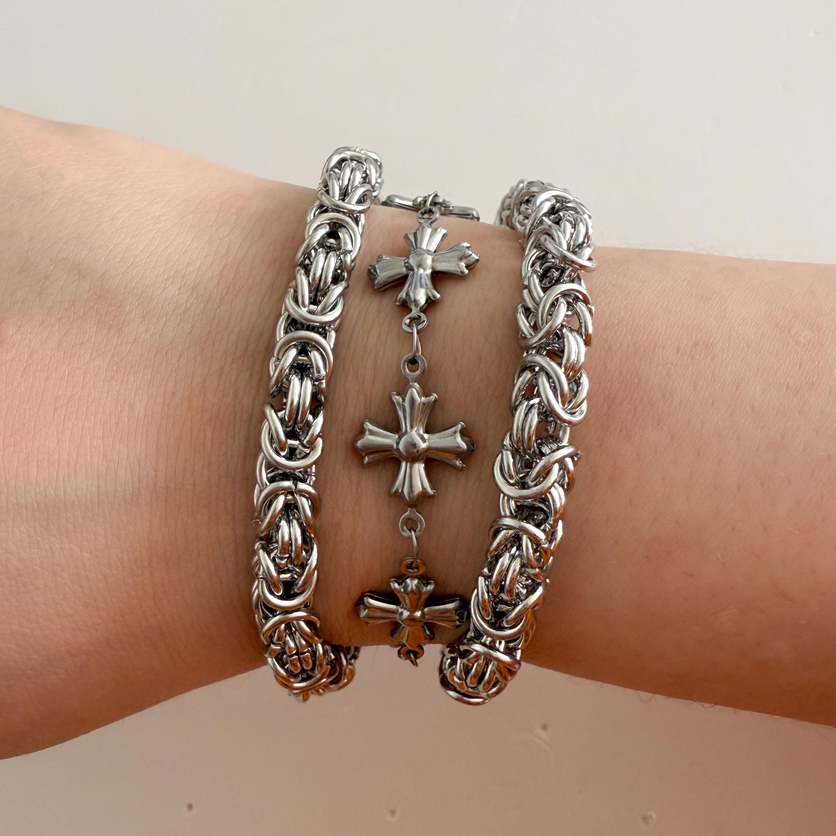 シルバー チェーンブレスレット クロスチャーム　vintage Chain bracelet silver chrome hearts - Etsy 日本