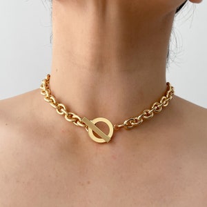 Gold Toggle Necklace, Chunky Choker, Chunky Necklace, T-bar Necklace, Statement Choker, Statement Necklace, Oval Chain Choker