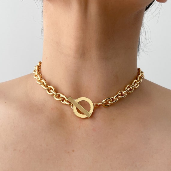 Chunky gold cheap toggle necklace