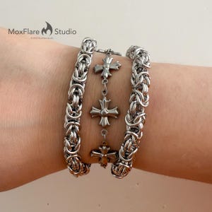 Silver Bracelet, Cross Bracelet, Stainless Steel Bracelet, Bracelet for Men and Women, Magnetic Closure bracelet, Chain Bracelet,