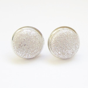 Ear studs LEATHER VITAMIN SILVER image 1