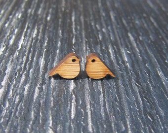 Mini Ohrstecker Vogel aus Holz Einzelstück