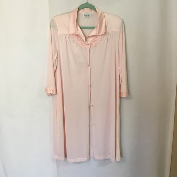 Vanity Fair Vintage Robe