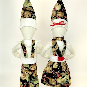 Schlitten Glöckchen Elfen Outfit, Weihnachtself Kleidung, Regal-Sitter/Knie-Hugger Elfe Puppen Accessoires