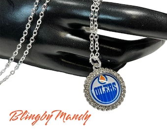 cool Charm Necklace, Girls love hockey, Edmonton Oilers, NHL, really pretty. you choose length, Great gift for her or for mom