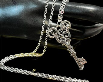 cool KEY Necklace, mouse ears, really pretty. 22" link chain, sterling clasp lobster, key is 2 inches. Great gift for her