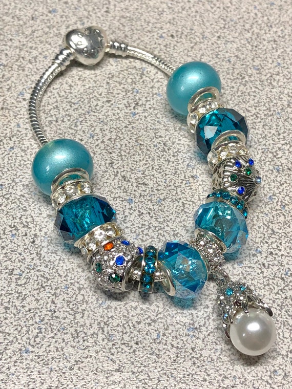 blue #pandora #bracelet Pandora blue theme charm bracelet 13 pcs charms –  Xingjewelry | Pandora bracelet designs, Pandora bracelet charms, Pandora  bracelet