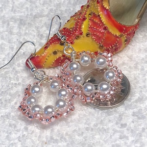Pretty beaded hoop earring, cute earring, glass pearl/copper wrapped hoops, drop earring/fancy hoop. Great gift for her/mom/sister
