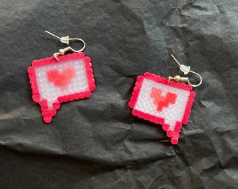 Heart speech bubble comic pixel earrings