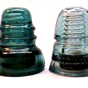 2-Vintage 1920s HEMINGRAY 40 Aqua-Blue And PETTICOAT Blue Tinted Glass Insulator No Chips No Cracks