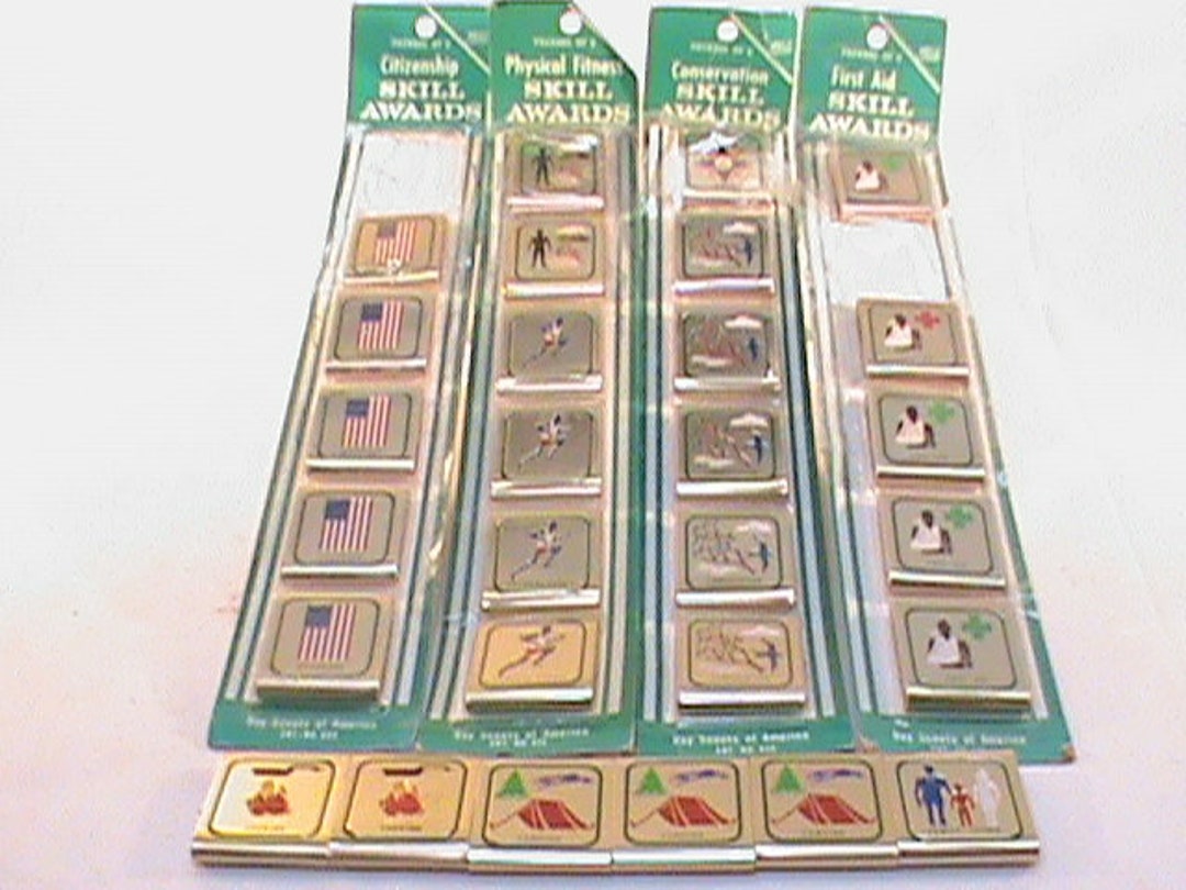 28 Vintage BOY SCOUTS Belt Loops Skill Awards Citizenship First Aid