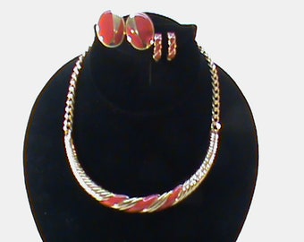 Vintage Collection MONET Jewelry 5.5 Inch Necklace 2-Pairs Matching Earrings