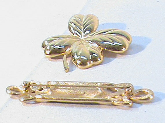 2-Vintage MONET Gold And Gold/Green Brooches - image 9