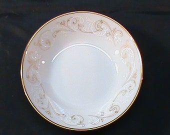 Vintage NORITAKE Duetto 6610 Gold Trim Bone White China 5 1/2 Inch