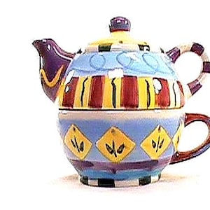Vintage 3 Piece Stackable Tea Set for 1 Teapot and Cup No Chips No Cracks No Stains