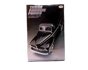 Vintage NOS Factory Sealed 1976 TESTORS Those Famous Fords 1948 Coupe 1:25 Scale Model Car Kit No. 115