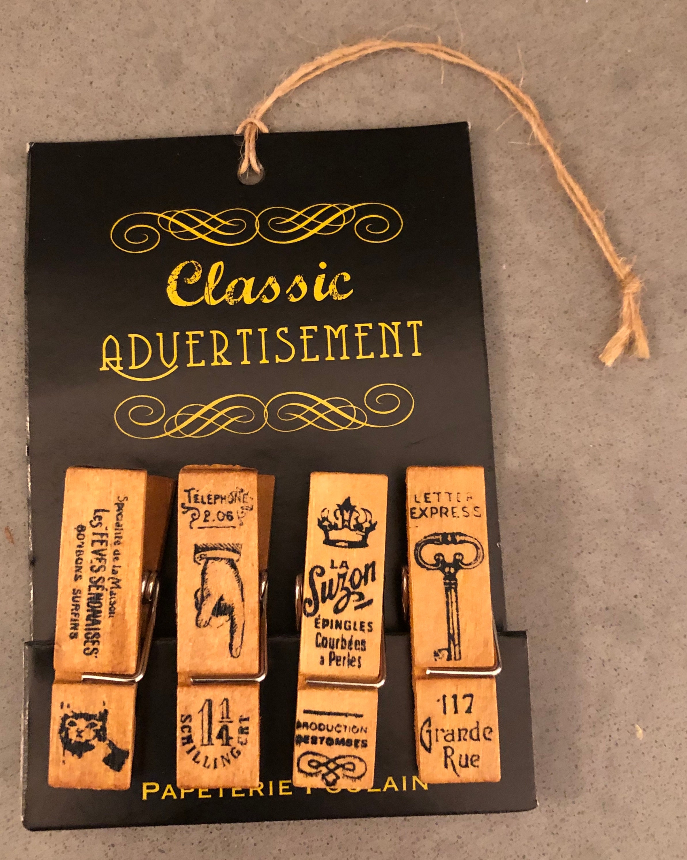Classic Wood Advertisment Close Pins 