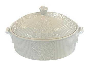 Lenox White Linen Oval Covered Casserole Vintage Never Used