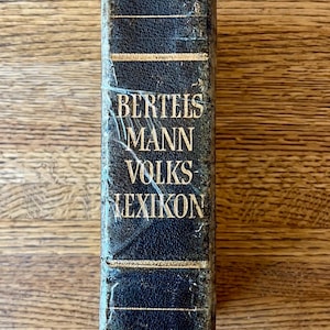 Bertelsmann Volkslexikon. Vintage GERMAN encyclopedia / dictionary, 1957.
