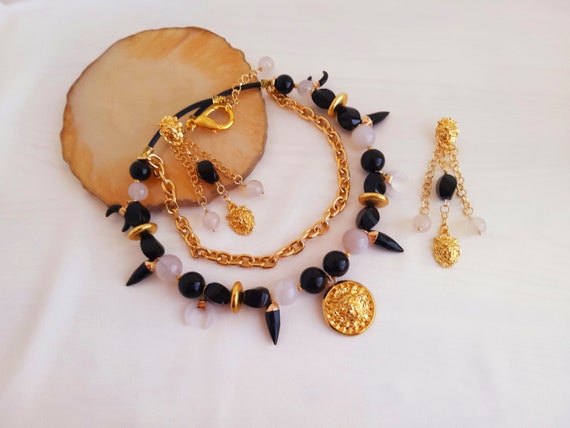Handmade Jewelry Trends 2023/ Black and White Agate Chain Necklace With  Gold Lion Head Pendant and Earrings -  Canada