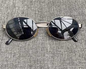 Vintage 1990’s Y2K Versace Sunglasses Black  Oversized shield visor Designer 90 main image 4