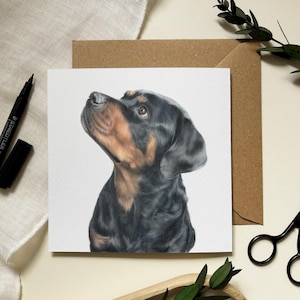 Rotty Rottweiler-wenskaart - hondillustratie door huisdierportretkunstenaar - Alison Chinn - blanco binnenkant voor eigen bericht