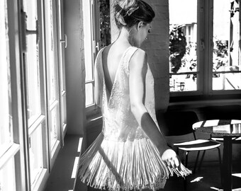 Rockabilly Lace & Fringe Flapper Vestido de novia, "Sophia" Short Loose Vintage Retro Dress, Sequin Sparkling Mini Dress, Open Back Dress