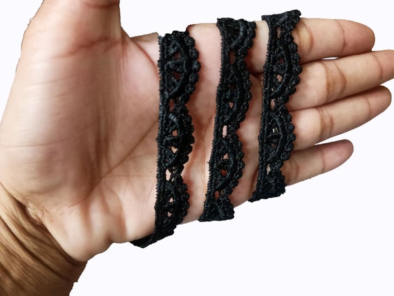 How to do Crochet Lace Tape Bracelet 