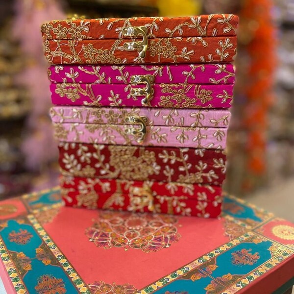 Indian Golden Embroidery Boxes Diwali gifts | Handmade Box | Indian Bridesmaid box | Wedding Favor | Marriage Gift | Shagun Box | Gota Boxes