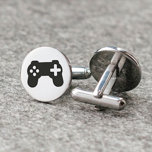 Engraved gamepad cuff links Game controller Gamepad jewelry Video games cufflinks Gamer cuff links Gift for geek Gamer gift Tie clip Tie bar