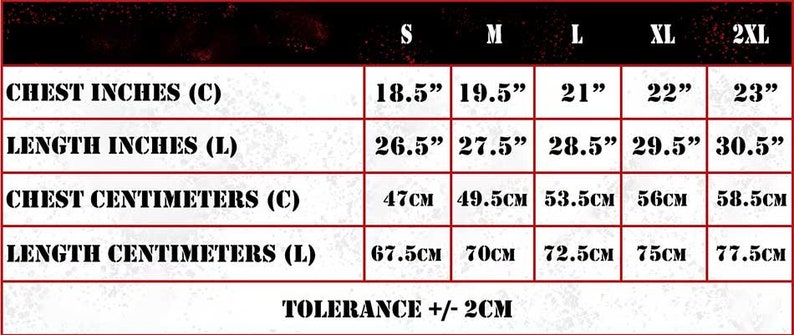 Puede incluir: Tabla de tallas para una prenda con medidas en pulgadas y cent&iacute;metros. La tabla muestra las medidas de pecho y longitud para las tallas S, M, L, XL y 2XL. La tolerancia es de +/- 2 cm.