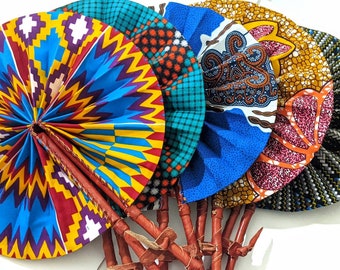 Hand-held fan kente