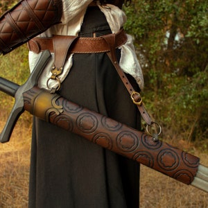Witcher Leather scabbard for latex sword for reenactment. Perfect for LARP or cosplay