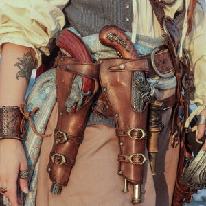 Pistolera de cuero para pistola Flintlock. Pistola de recreación, larp o cosplay