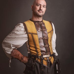 Pocimero de cuero marrón con portapergaminos para larp alquimista, kit de bruja o cosplay mágico imagen 16